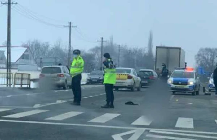 Poliţia face cercetări la faţa locului