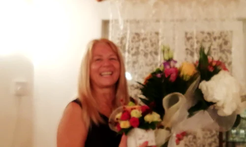 Viviana Măntoiu, fericită, în ziua logodnei cu Cornel Galeș jpeg