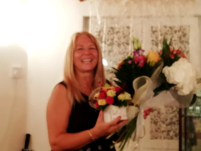 Viviana Măntoiu, fericită, în ziua logodnei cu Cornel Galeș