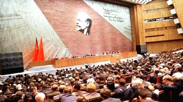 Cu 26 de ani în urmă au avut loc alegerile pentru Congresul Deputaților Poporului al URSS jpeg