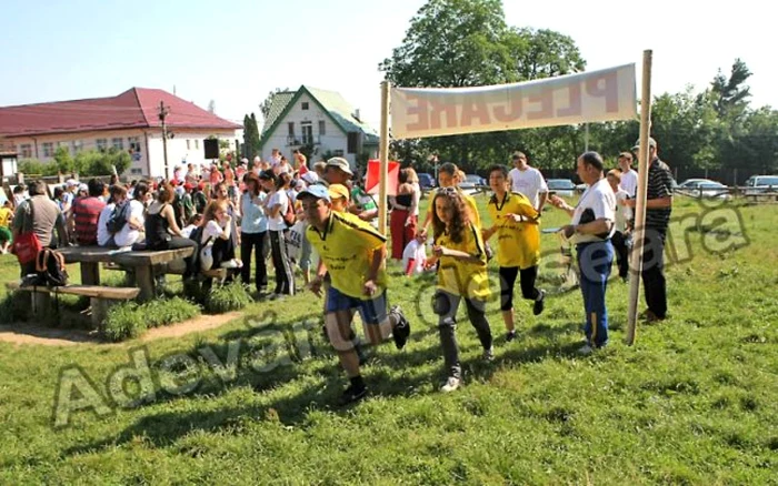 Sute de elevi sunt aşteptaţi la competiţie. FOTOArhivă