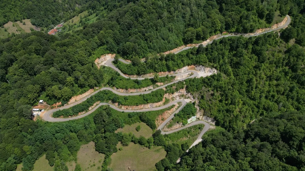 O nouă șosea montană, asemănătoare Transalpinei, se construiește în România