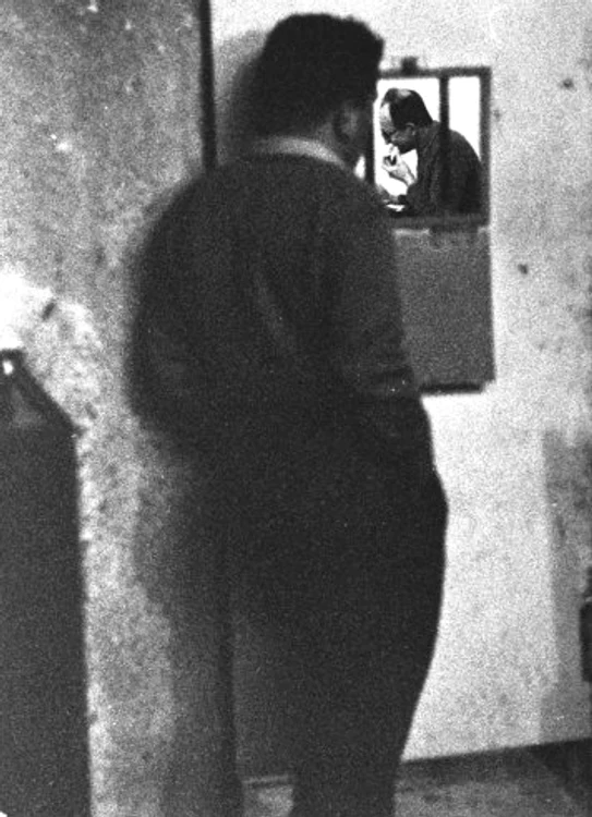 rare photos of adolf eichmann awaits trial in israel 1961 3 jpg jpeg