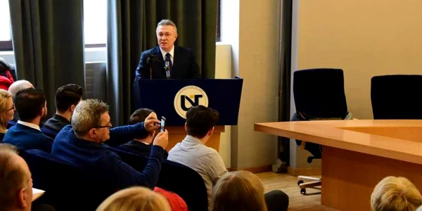 Cristian Diaconescu la UVT
