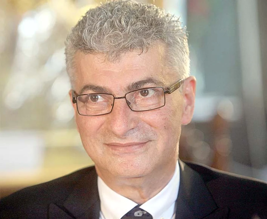 Prigoană le cere judecătorilor să stabilească  un alt domiciliu pentru cei doi fii ai săi