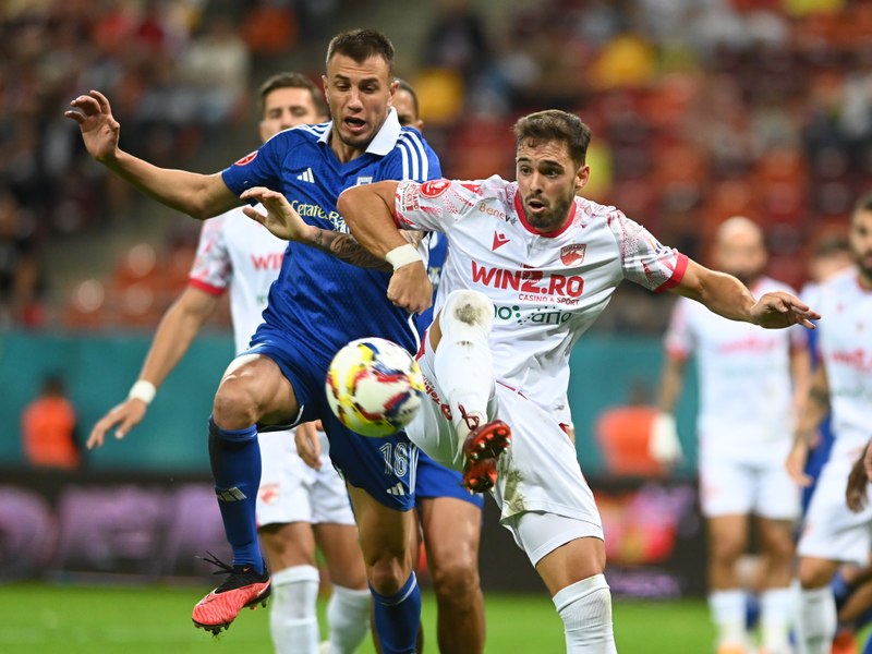 Practic în prima repriză a fost doar Dinamo pe teren. Egal pe Arena Națională