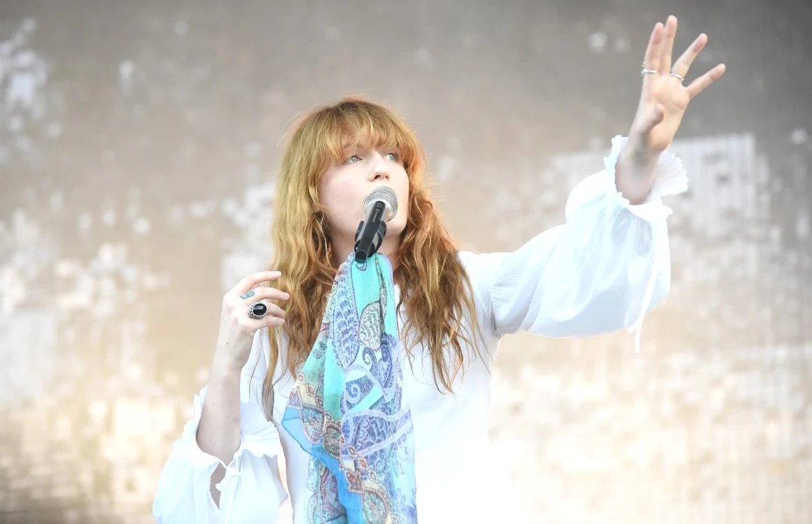 Florence Welch, o prezenţă fascinantă FOTO Guliver/Getty Images