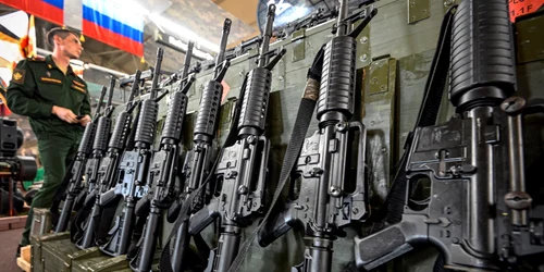 Arme ocidentale capturate de rusi expuse la Moscova 15 august 2023 FOTO AFP (3) jpg