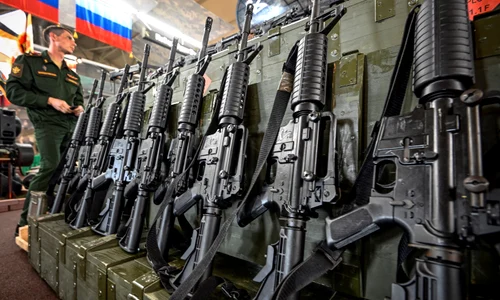 Arme ocidentale capturate de rusi expuse la Moscova 15 august 2023 FOTO AFP (3) jpg