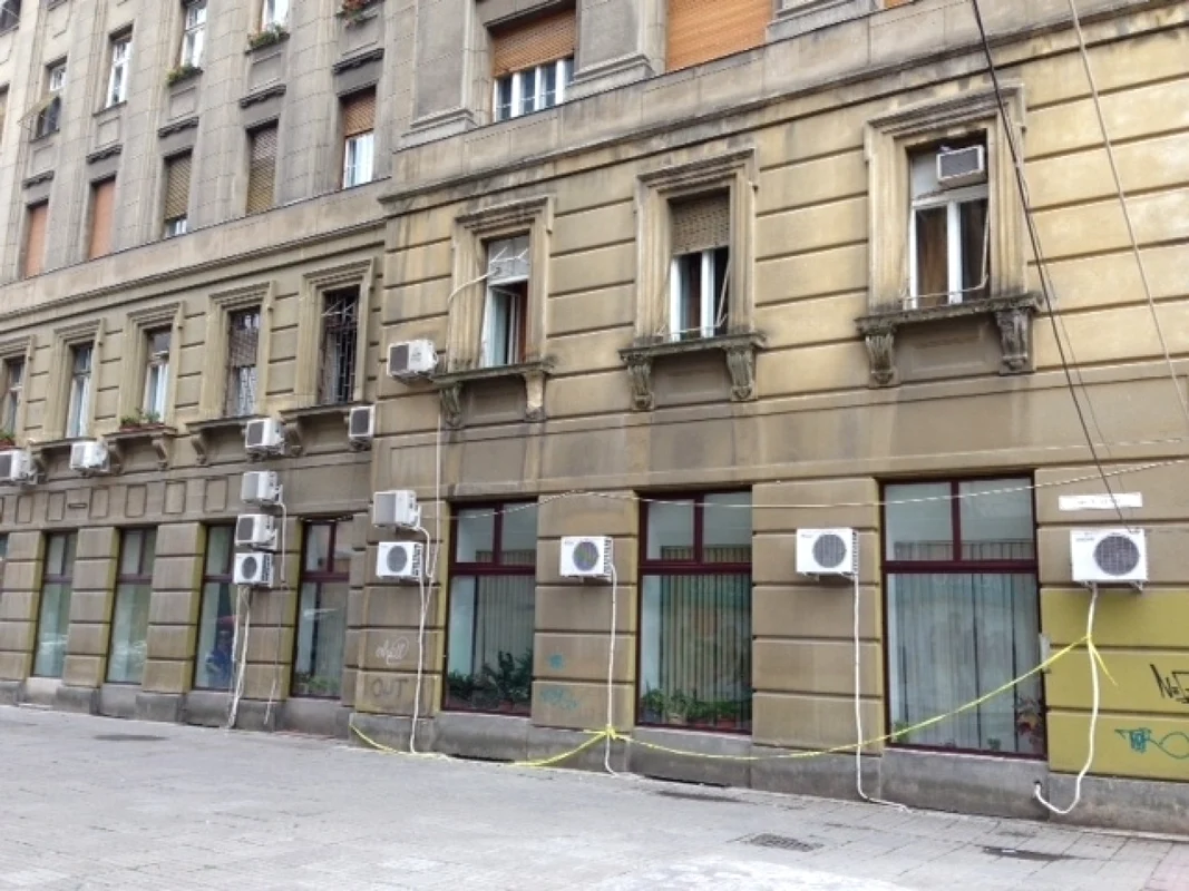 Instalaţie de aer condiţionat pe clădirile istorice din Timişoara