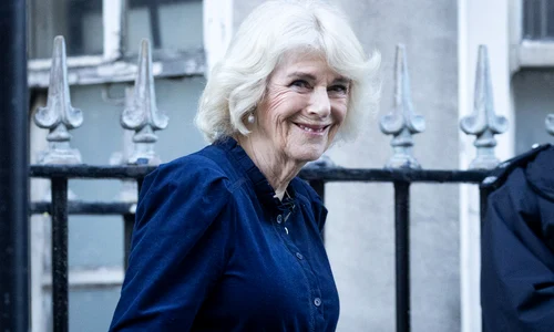 Regina Camilla, în vizită la Regele Charles, la spital (1) jpg