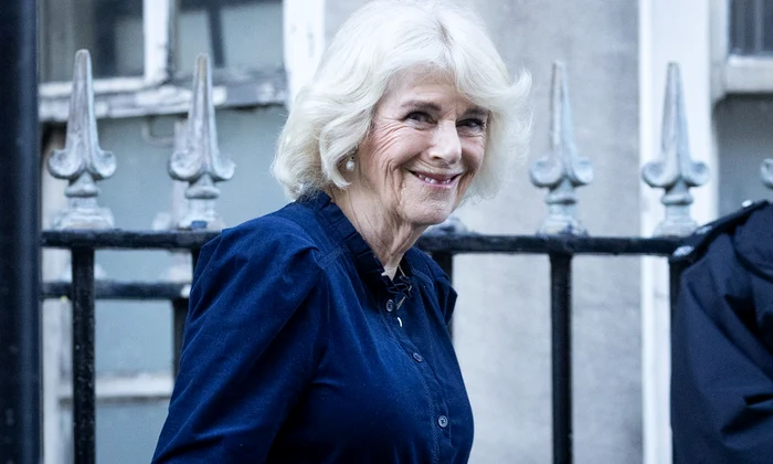 Regina Camilla, în vizită la Regele Charles, la spital (1) jpg