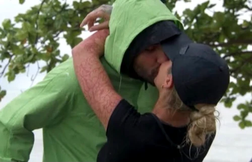 Delia l-a sărutat pe Ian foto: captură Pro TV 