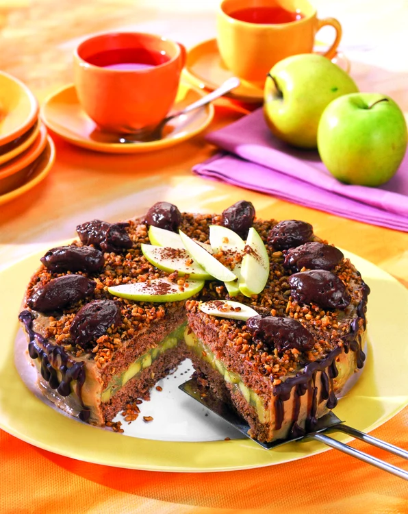 Tort cu mere şi curmale