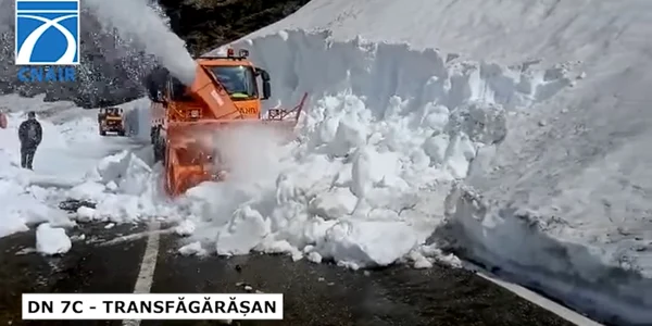 Deszăpezire Transfăgărăşan Foto captură video