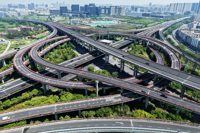 Șoselele din Hangzhou s-au transformat într-un peisaj urban unic (Foto: Profimedia)