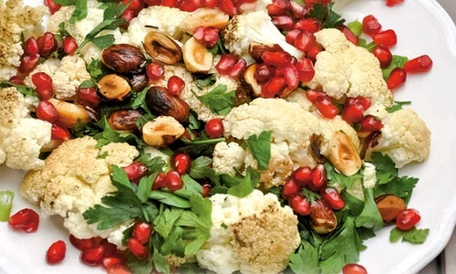 salata de conopida cu alune de pdure jpg