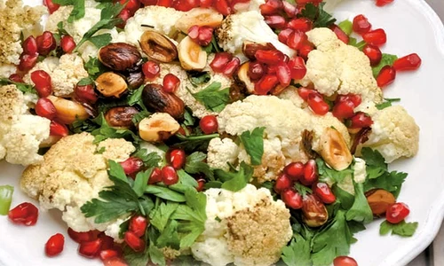 salata de conopida cu alune de pdure jpg