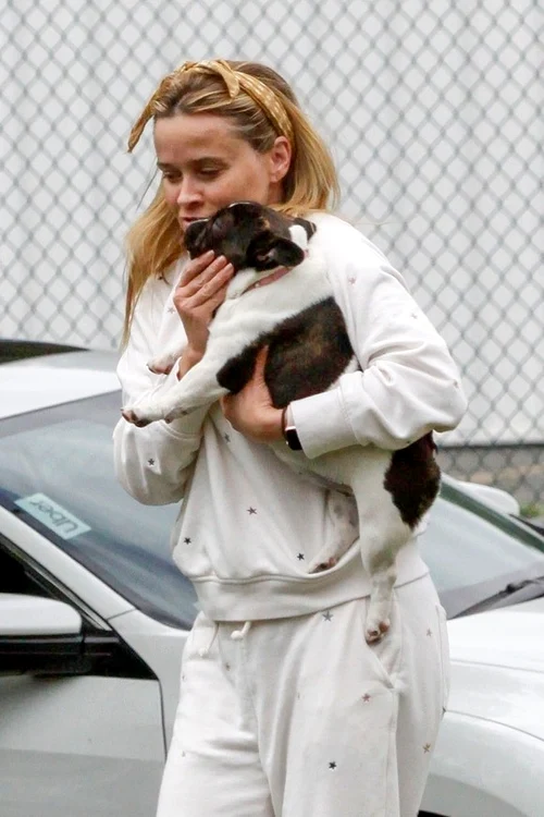 
     Reese  Witherspoon   