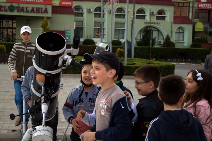 Ziua Astronomiei, la Târgovişte. FOTO: SARM