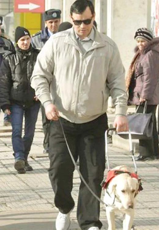 Petrică Iordache  nu mai merge  nicăieri fără câine