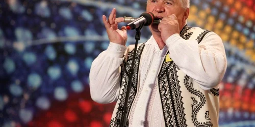 stefan popescu canta la digifonf foto romanii au talent/pro tv