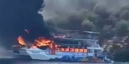 FIRE ON BOAT FETHIYE jpg