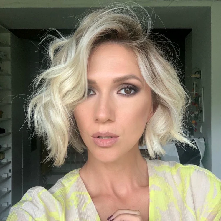 adela popescu schimbare de look par scurt jpg jpeg