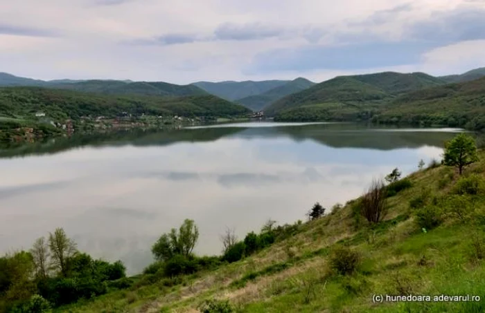 lacul cincis foto daniel guta adevarul