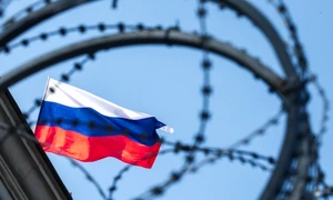 steag drapel rusia sarma ghimpata foto shutterstock