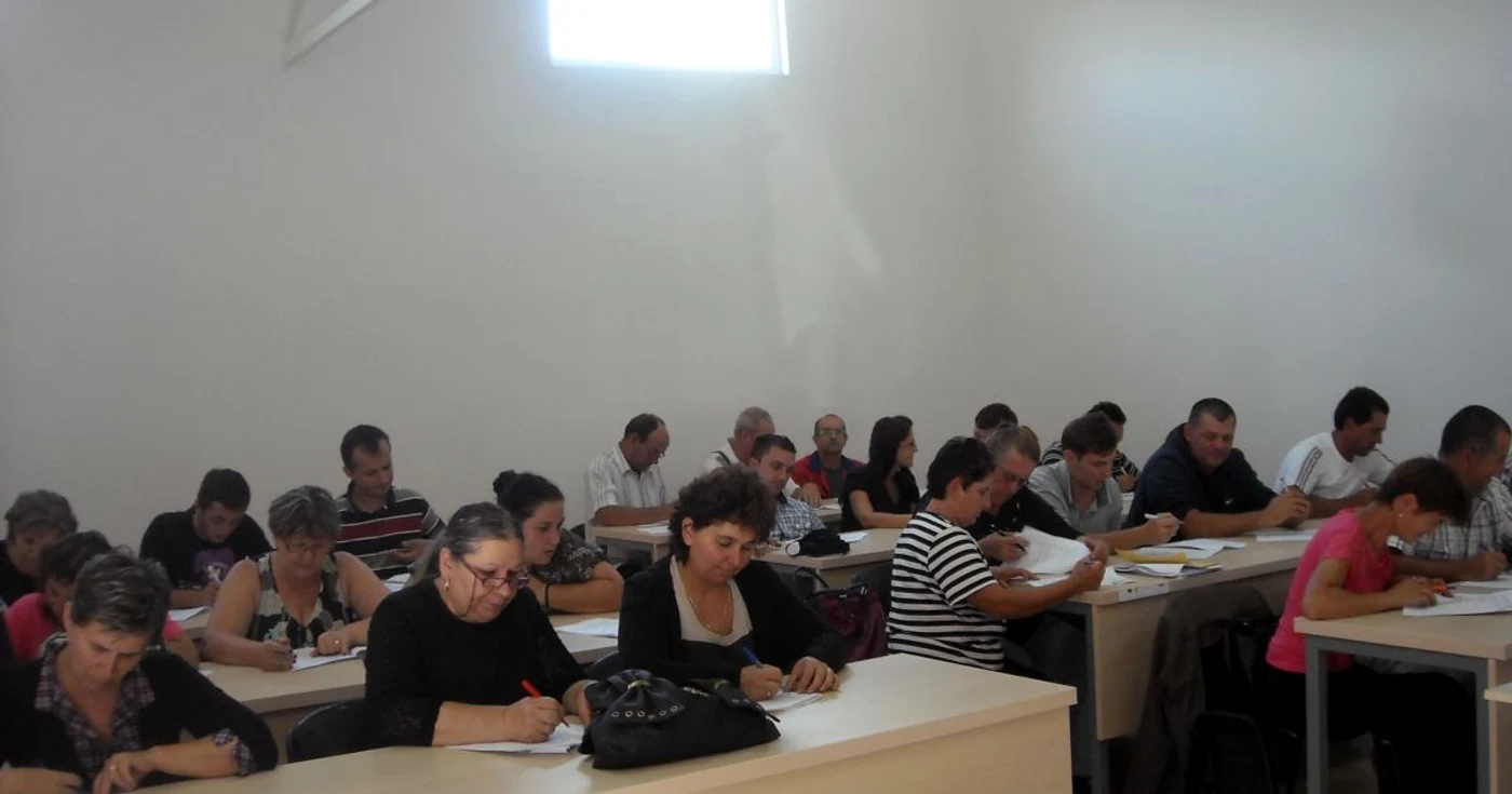 Absolvenţi ai programelor de calificare profesională