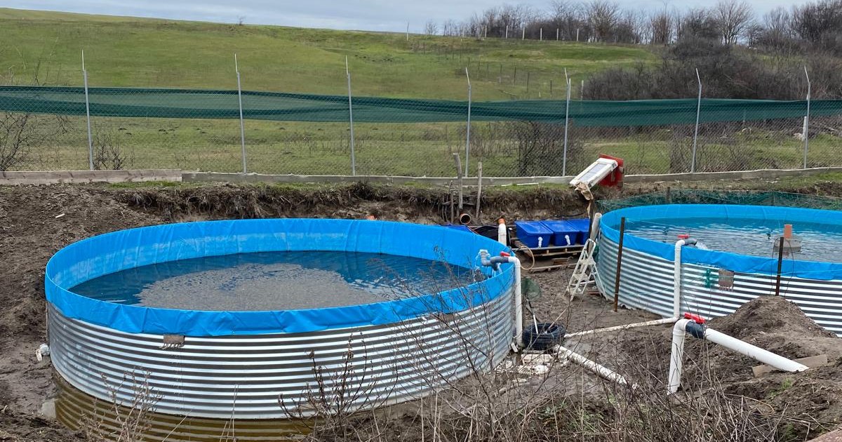 Un preot a schimbat cursul unui râu pentru a-și construi ilegal păstrăvărie: „N-am știut că am nevoie de aviz pentru doi pești”