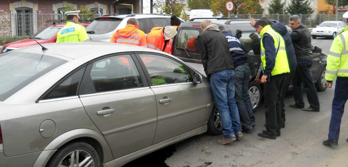 Accidentul s-a soldat cu pagube materiale