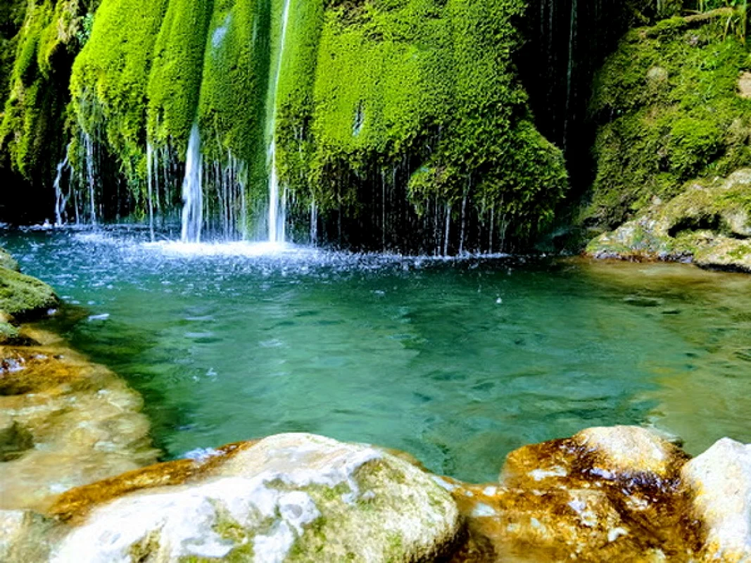 Cascada Vadu Crişului din judeţul Bihor ar putea detrona prăbuşita Bigăr în preferinţele turiştilor