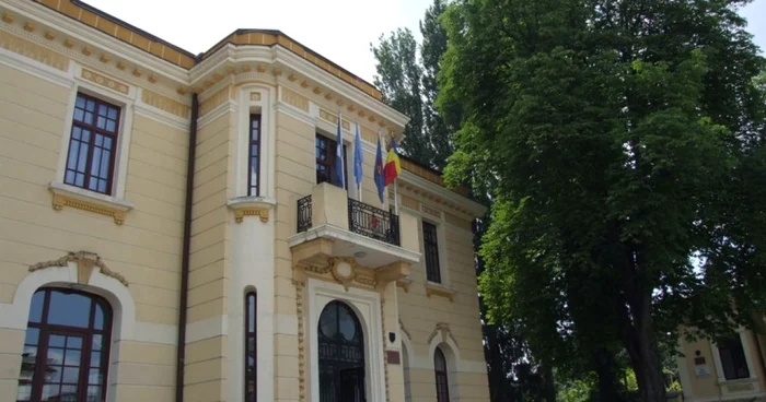 Gazda evenimentului va fi sala de şedinţe a Consiliului Judeţului Galaţi. Foto: Adevărul