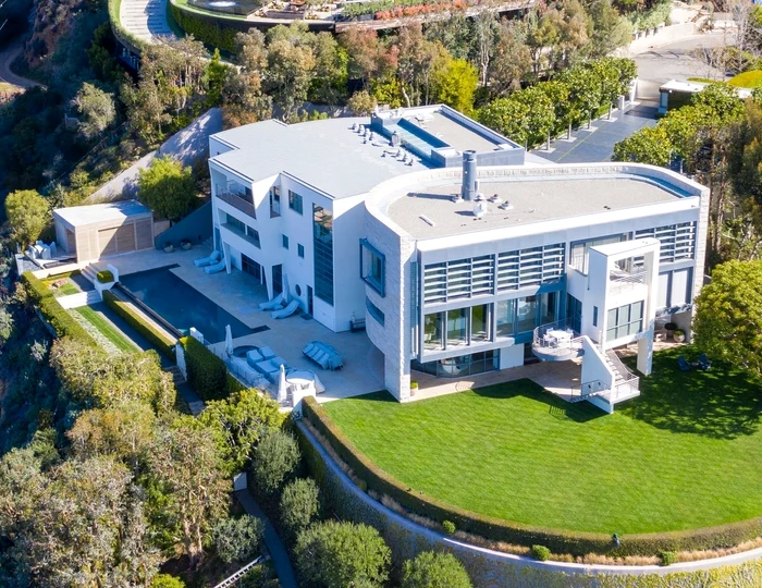 3 casa lui tom hanks coronavirus pacific palisades rita wilson 2 jpg jpeg