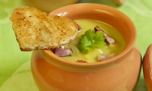 supa crema legume costita afumata jpeg