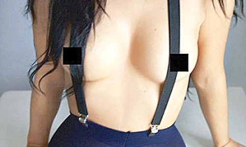 Epiphany Dring a pozat sexy pentru  mai multe reviste jpeg