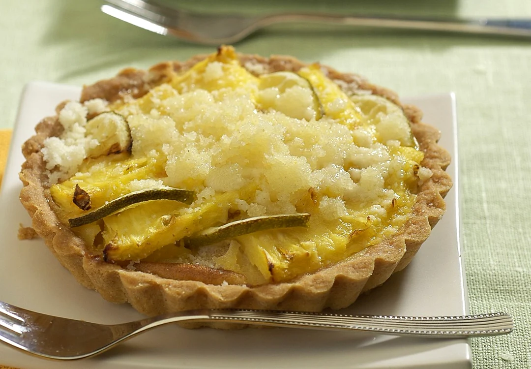 Pineapple Pie with Crumbs jpeg