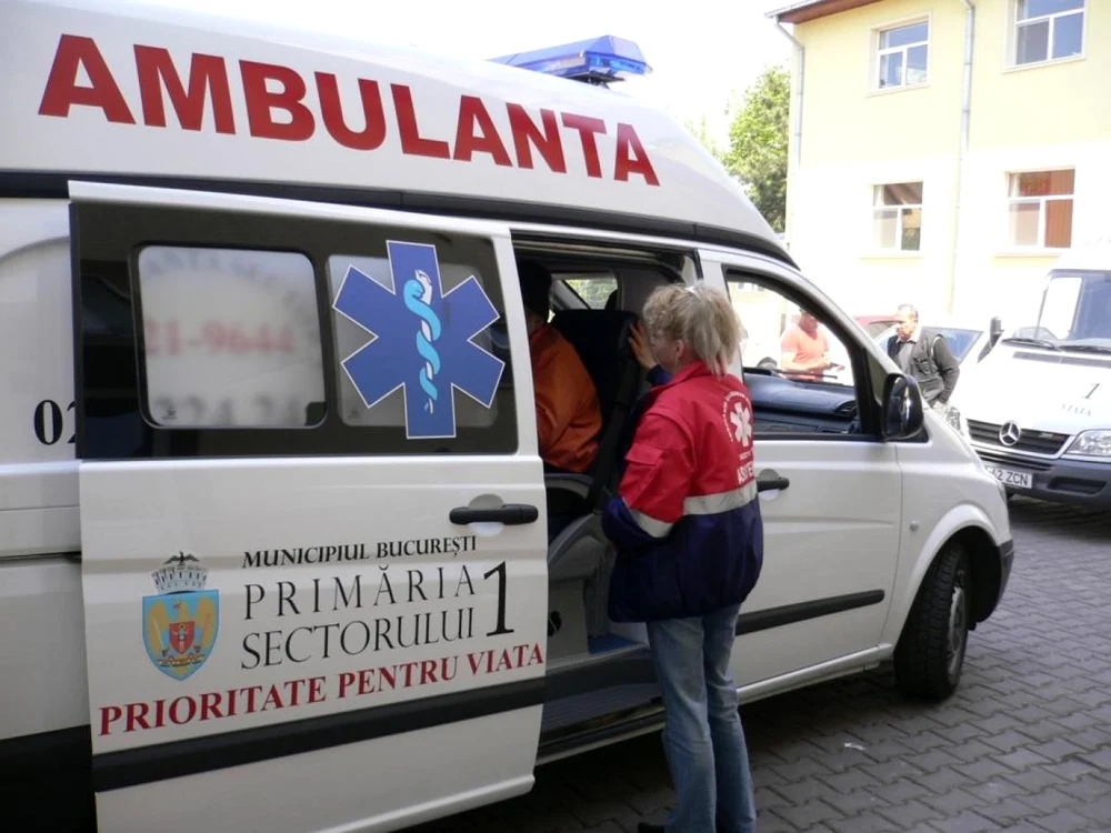 Ambulanţa socială oferă servicii medicale gratuite FOTO Primăria Sectorului 1