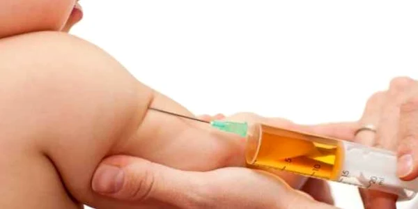 Mai multe vaccinuri pentru copii ar putea fi gratuite