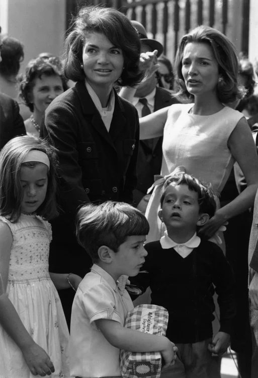 6 caroline lee bouvier sora lui jackie kennedy lee radziwill 2 jpg jpeg