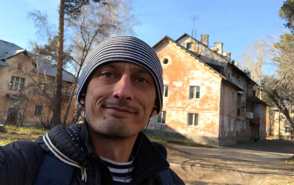 Încă un deces misterios în Rusia: fotograful Dmitri Markov, găsit mort în casă. Ce legătură avea cu Navalnîi