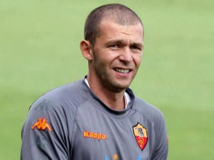
    Bogdan Lobonţ  