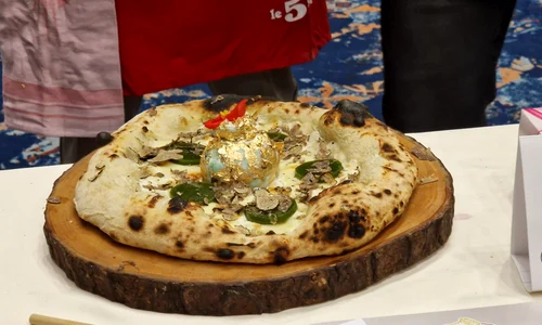 pizza cu aur 2 jpeg