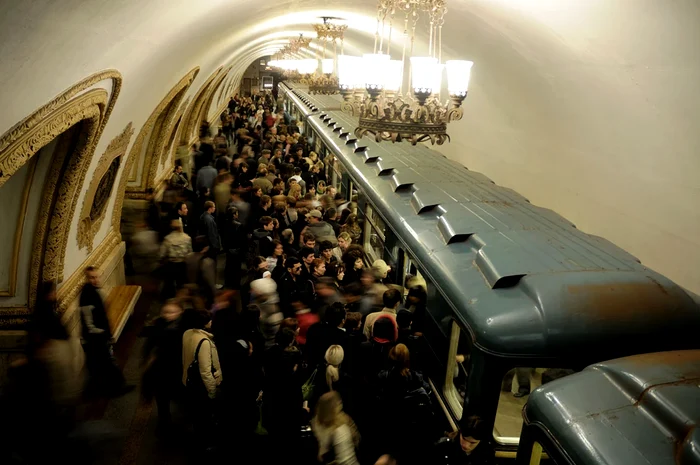 Stație de metrou din Rusia.