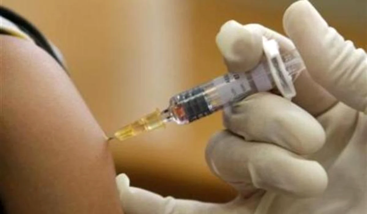 Cine va refuza să se vaccineze va fi bun de plată
