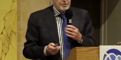 Francis Halzen png