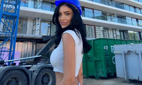 Adelina Pestrițu (36 de ani)  este mândră nevoie mare