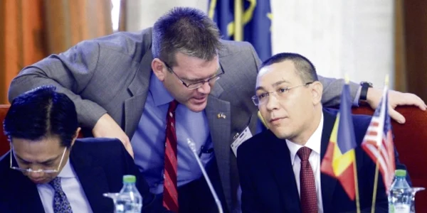 Dean Thompson Victor Ponta FOTO România Liberă